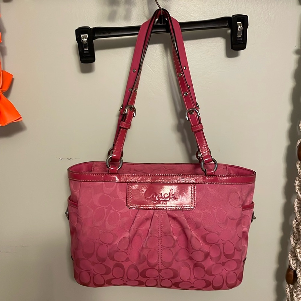 COACH PINK HANDBAG/PURSE EUC -09